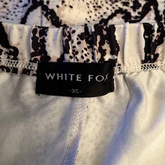 WHITEFOX SNAKESKIN BIKER SHORTS - Picture 3 of 3